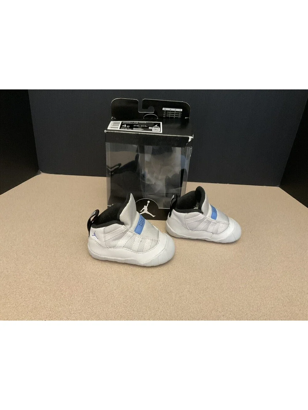 Toddler Nike Air Jordan 11 White/Legend Blue Crib Bootie. Size 4C. Awesome!!!